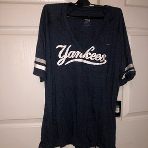 Yankees Nike woman’s tee shirt with tags